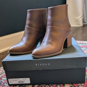 Nisolo Dari Commuter Boot, Brown